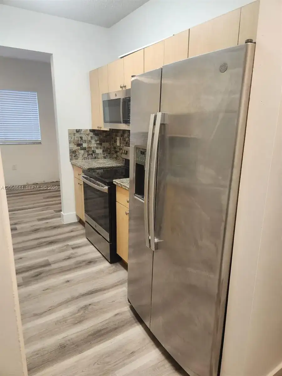 7085 Nova Dr # 102, Davie FL 33317 photo 4