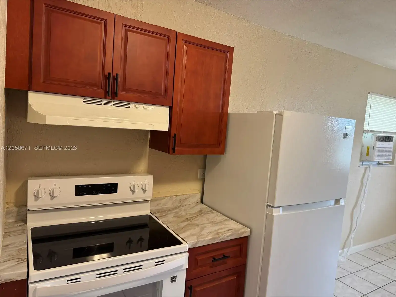 2352 NW 13th Ct, Fort Lauderdale FL 33311 photo 4