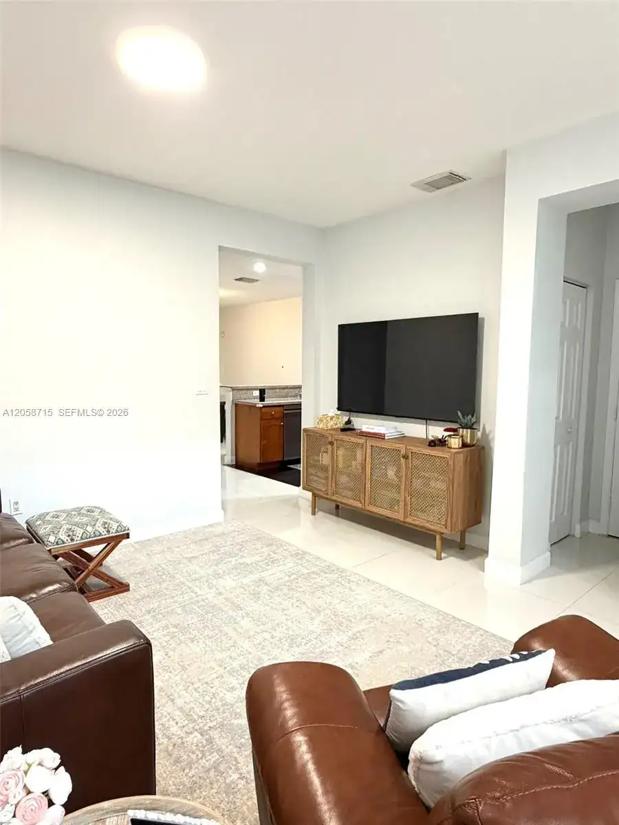 10780 NW 74th Ln # 10780, Doral FL 33178 photo 5