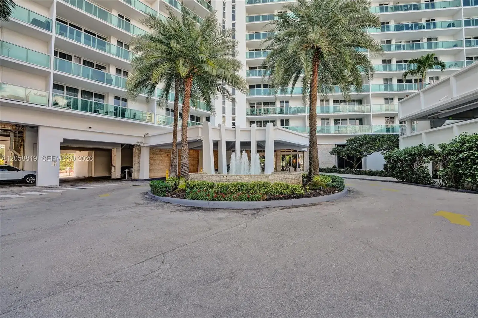100 Bayview Dr # 401, Sunny Isles Beach FL 33160 photo 2