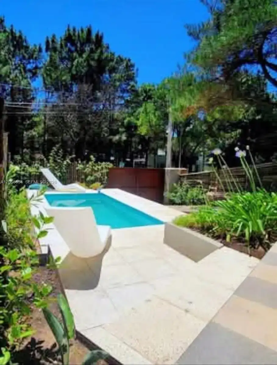 1718 De Los Caracoles, FL A4408FXA photo 5