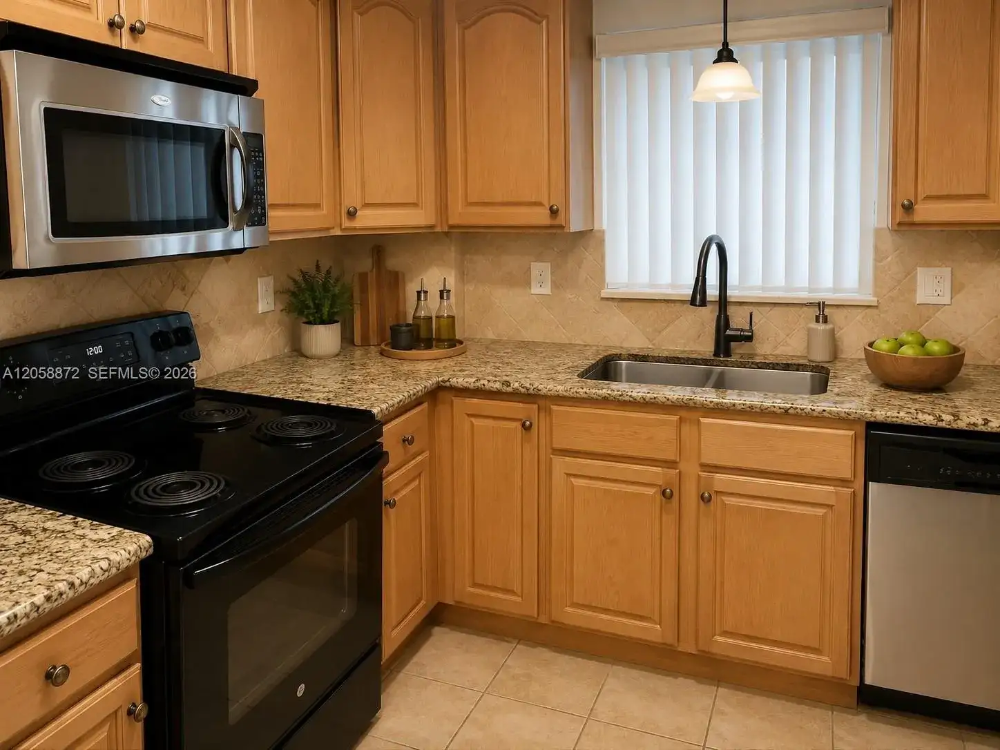 180 NE 12th Ave # 16E, Hallandale Beach FL 33009 photo 3