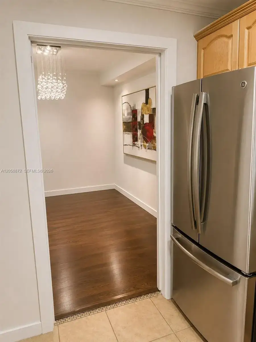 180 NE 12th Ave # 16E, Hallandale Beach FL 33009 photo 4