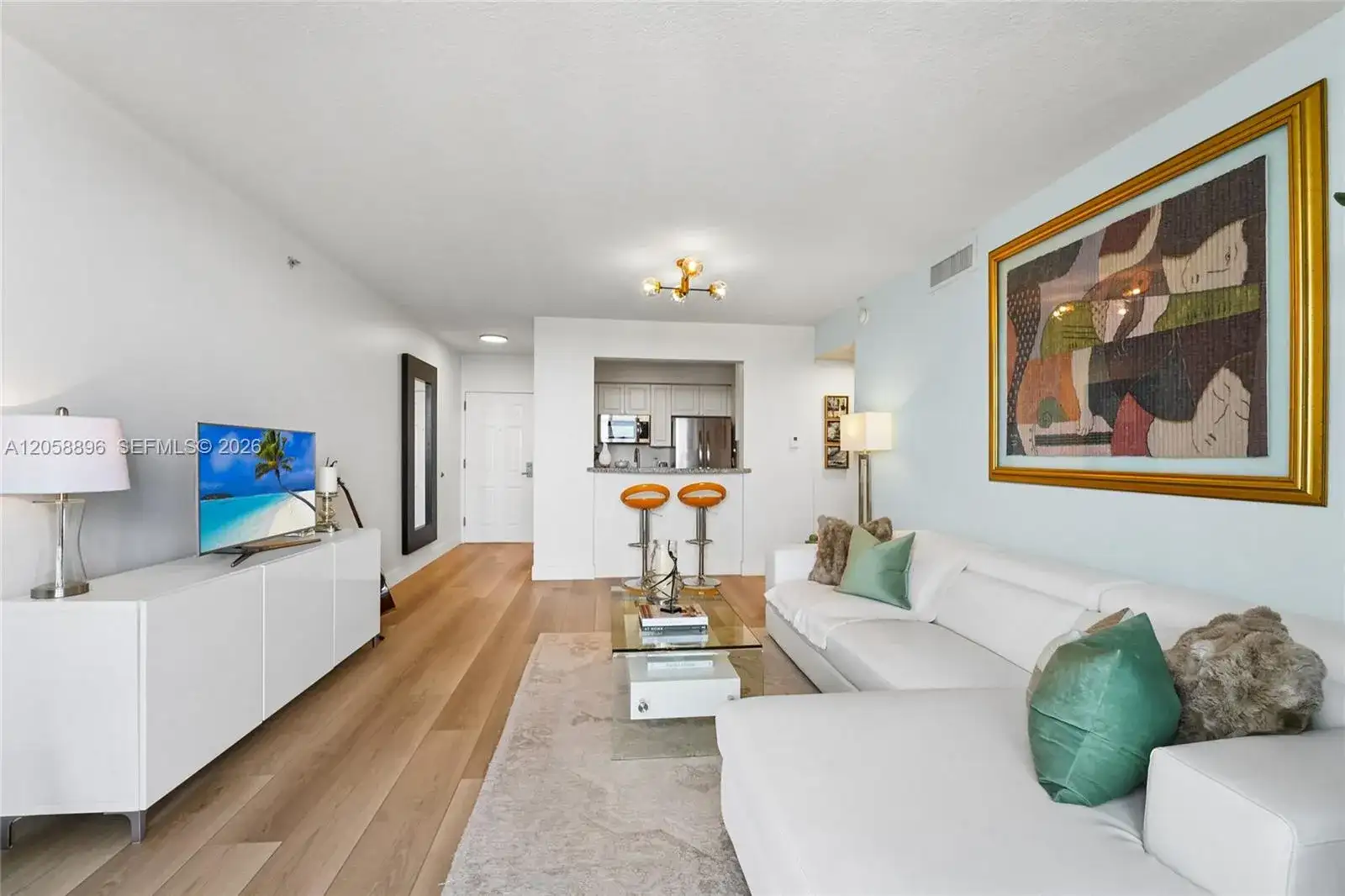 900 SW 8th St # 1609, Miami FL 33130 photo 5