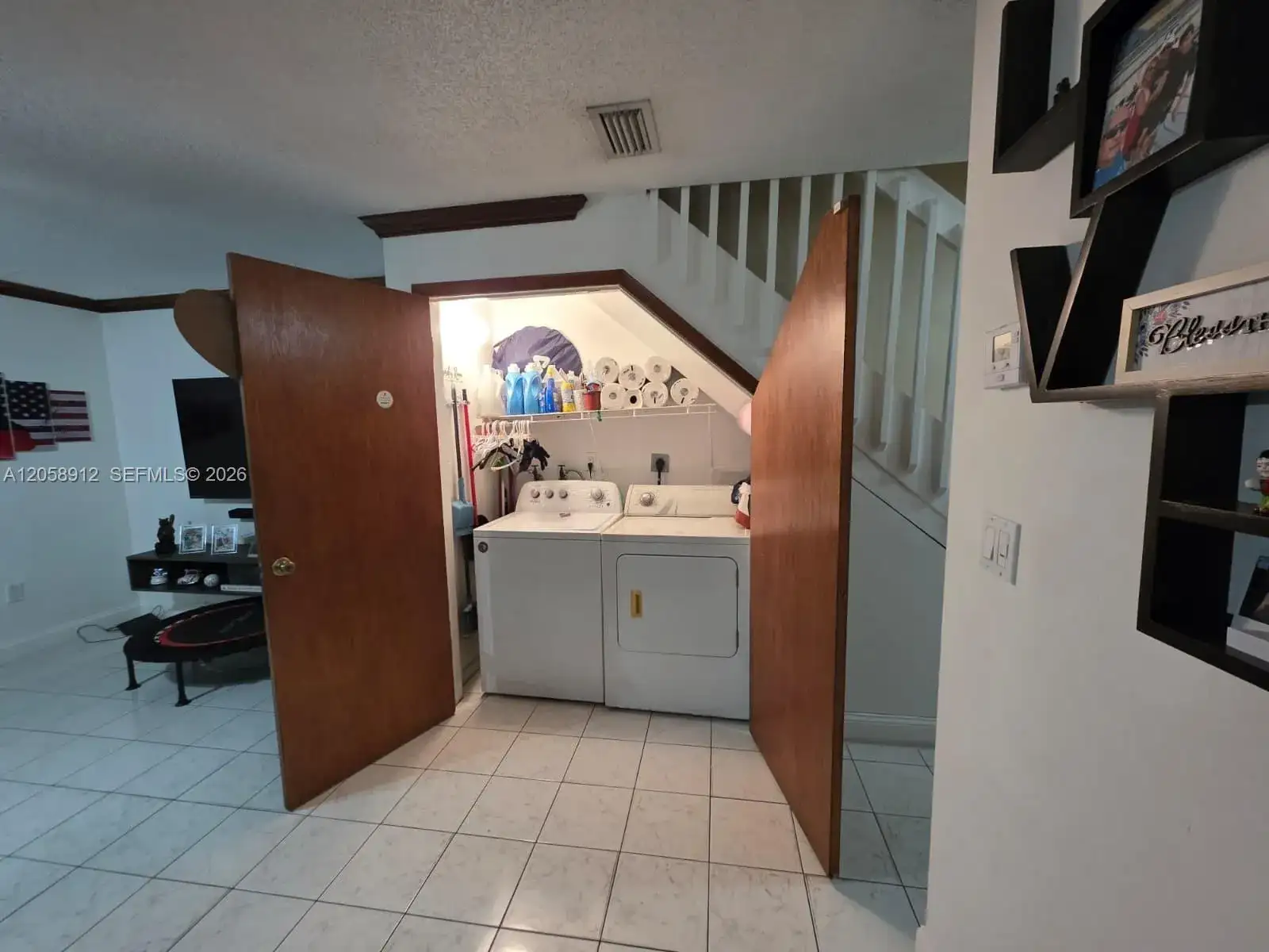 8085 NW 8th St # 6, Miami FL 33126 photo 5