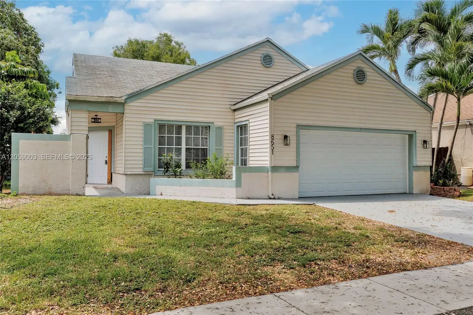 8651 SW 12th St, Pembroke Pines FL 33025 photo 2