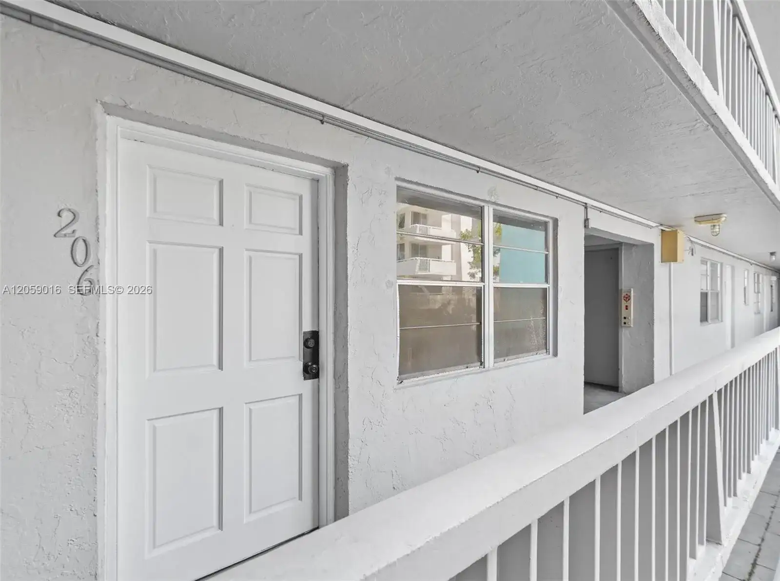7620 Carlyle Ave # 206, Miami Beach FL 33141 photo 3