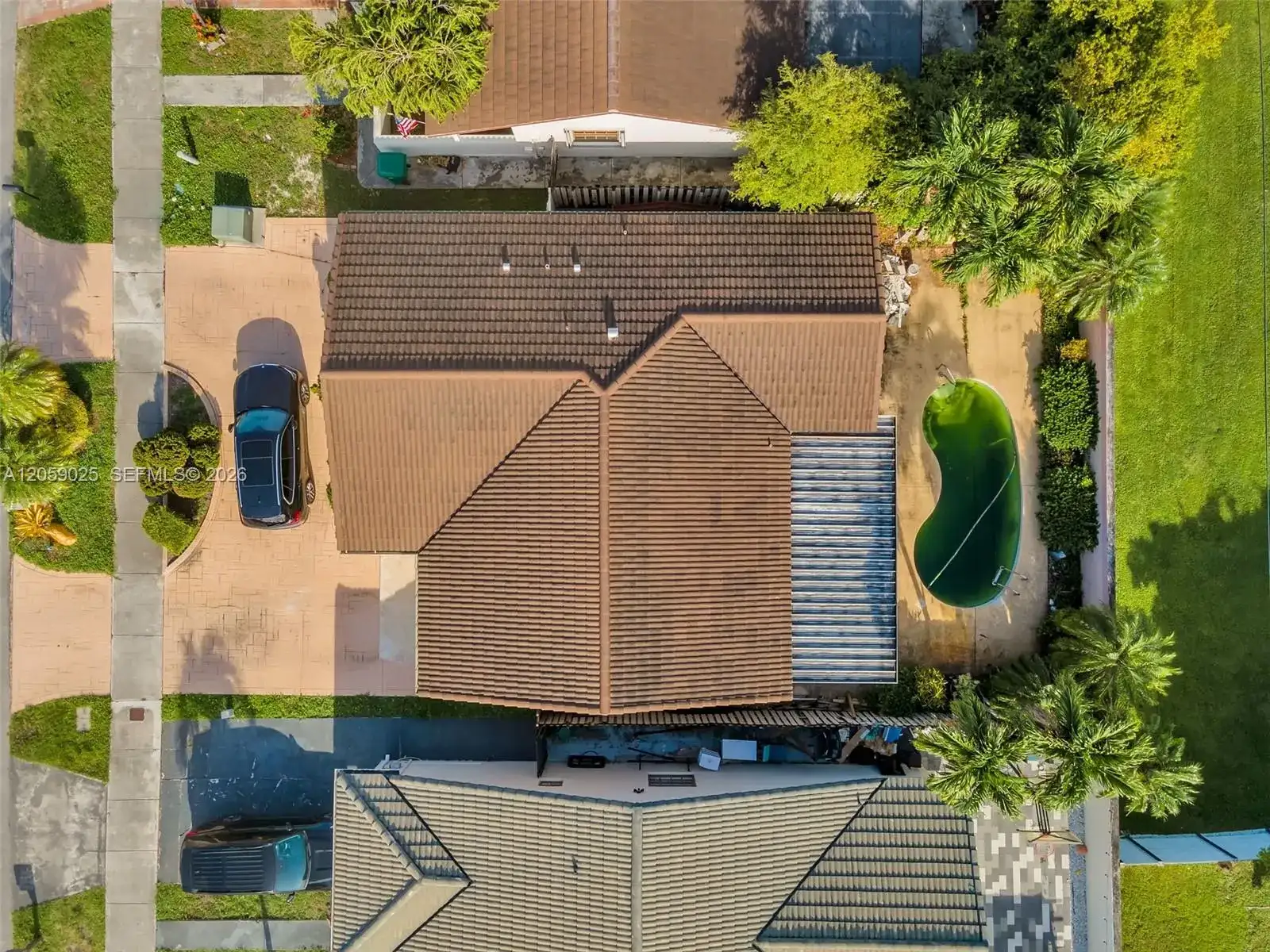 9981 NW 129th Ter, Hialeah Gardens FL 33018 photo 3