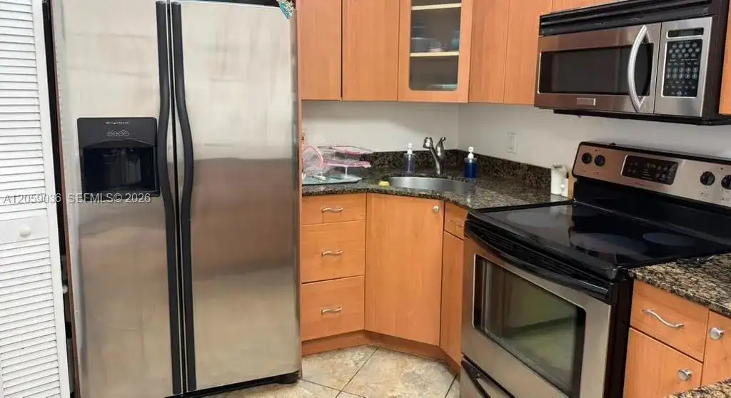 9649 NW 33rd St, Doral FL 33172 photo 4