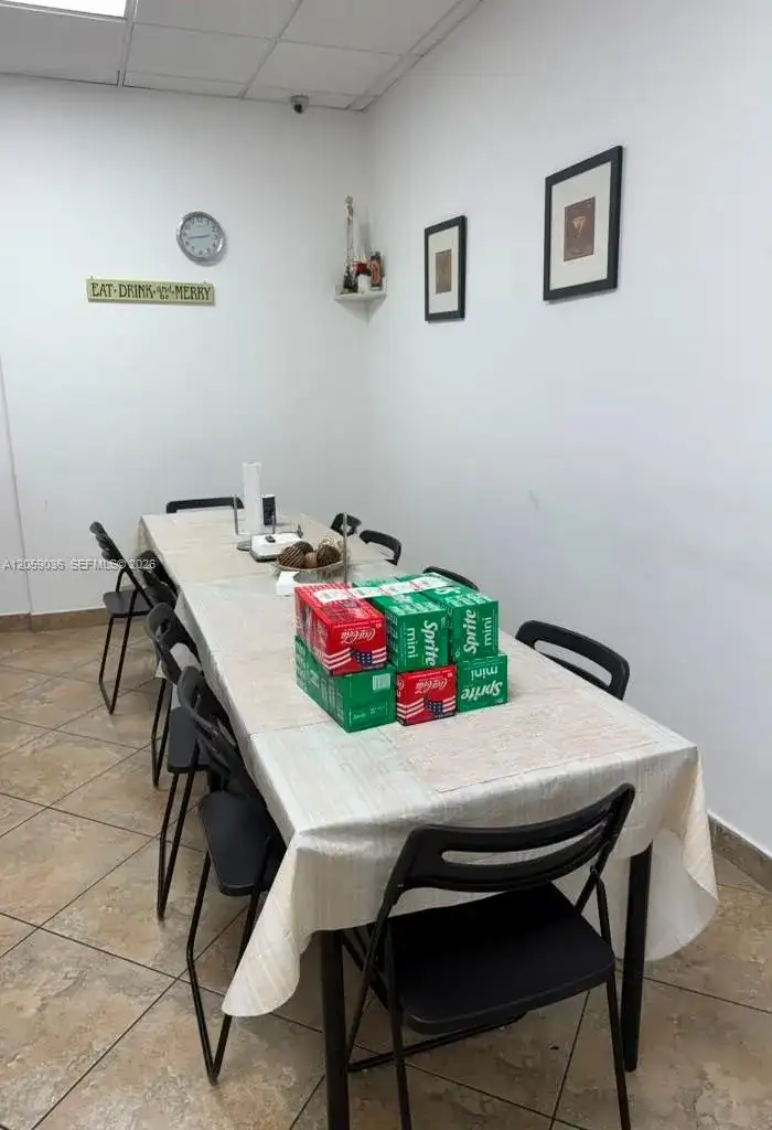 9649 NW 33rd St, Doral FL 33172 photo 5