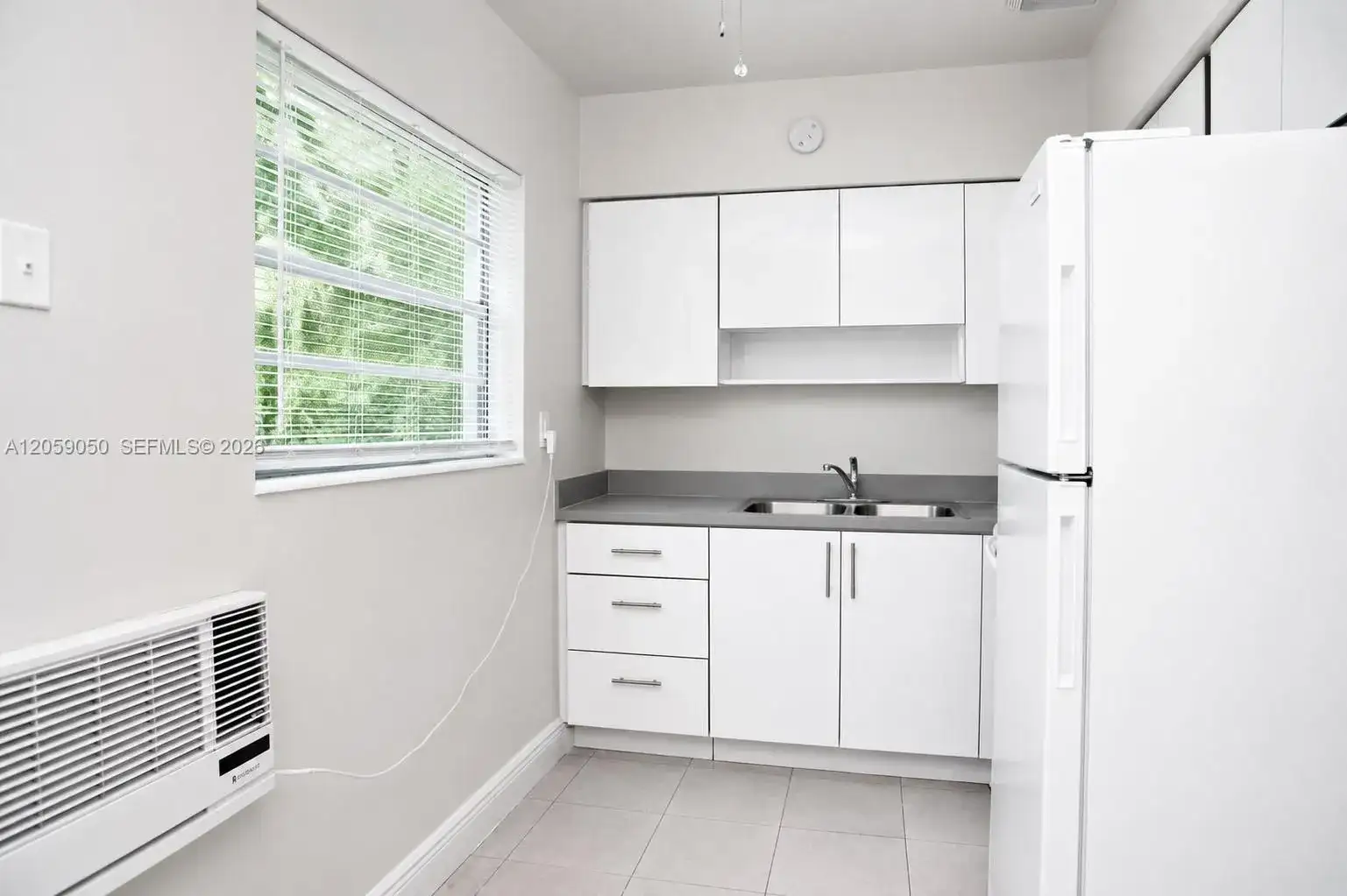 2206 Fillmore St # 8, Hollywood FL 33020 photo 4