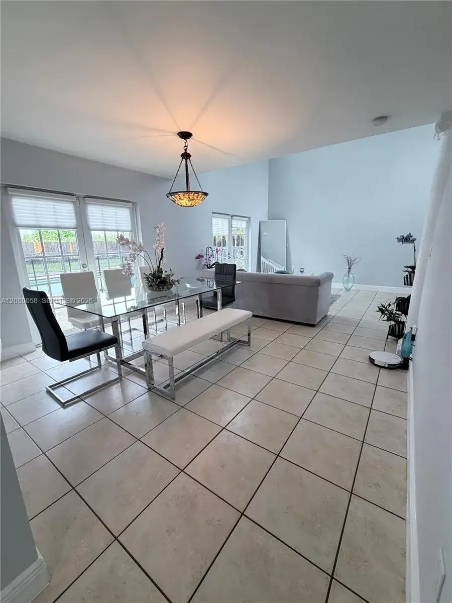 15253 SW 138th Ter, Miami FL 33196 photo 5