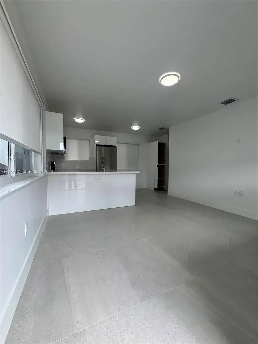 180 W 21st St # 180, Hialeah FL 33010 photo 4