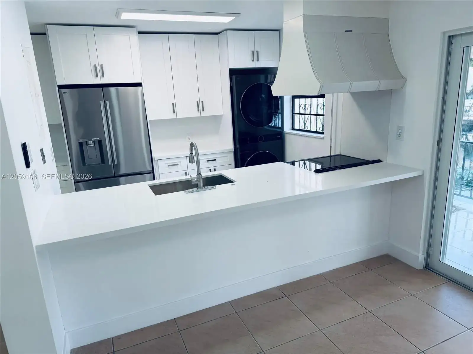 7011 Crown Gate Ct., Miami Lakes FL 33014 photo 4