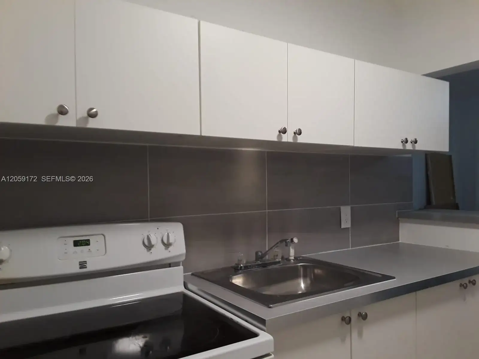 5647 Hayes St # A, Hollywood FL 33021 photo 3