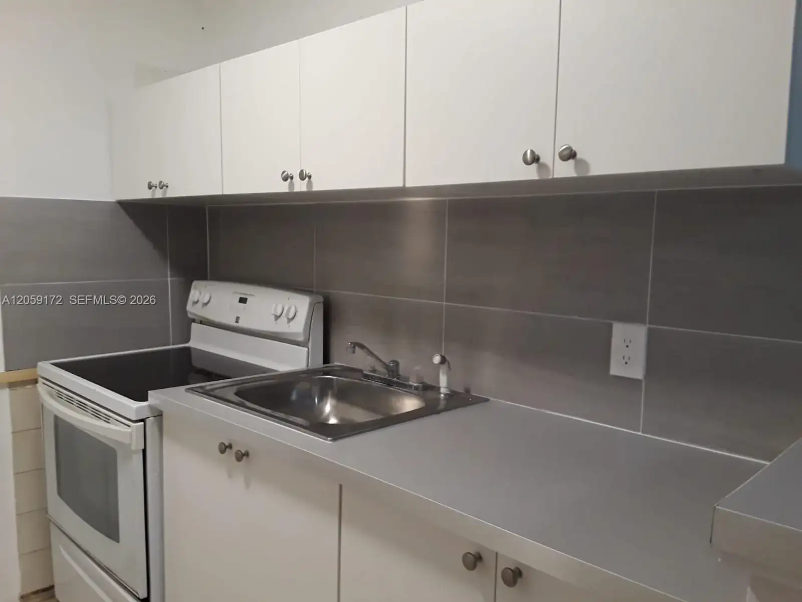 5647 Hayes St # A, Hollywood FL 33021 photo 5