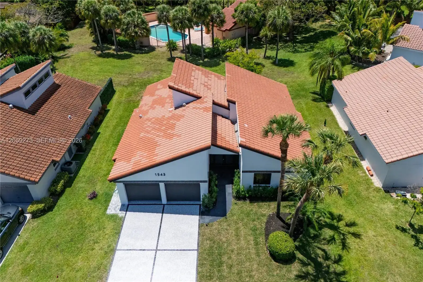 1543 SW 1st Ave, Boca Raton FL 33432 photo 2