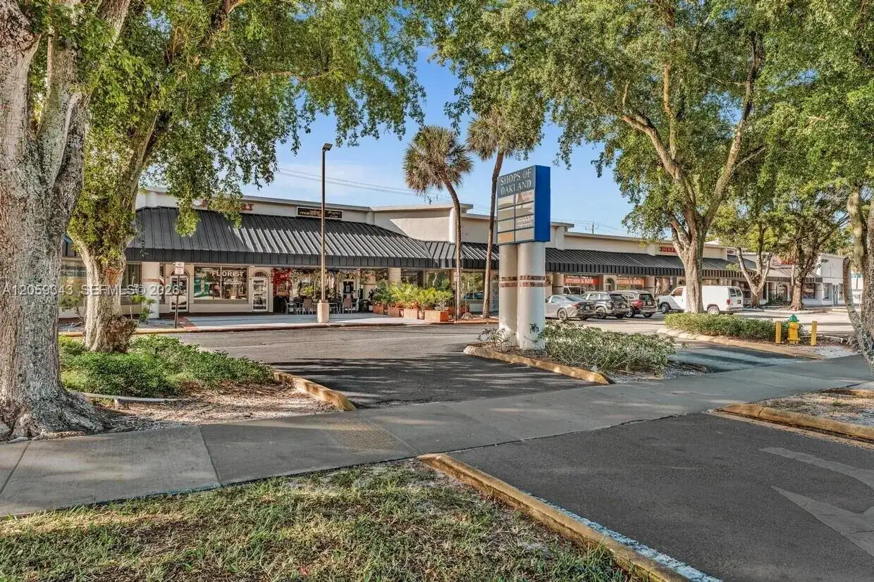 7204 W Oakland Park Blvd, Lauderhill FL 33313 photo 2