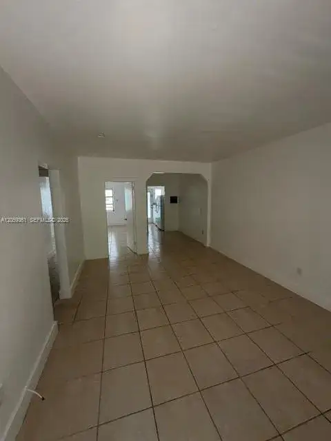 30 S Shore Dr # 2, Miami Beach FL 33141 photo 2