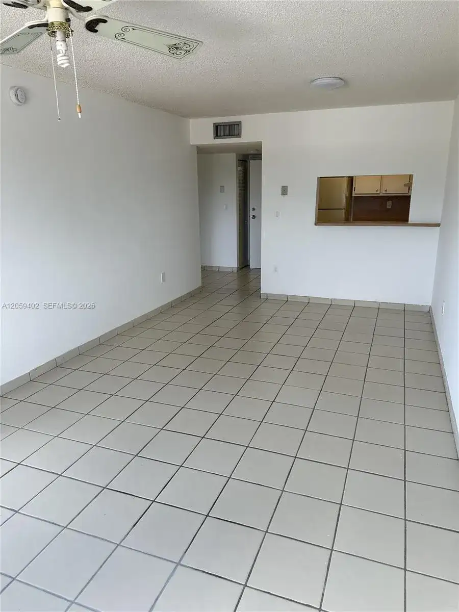 2046 W Flagler St # 409, Miami FL 33135 photo 3
