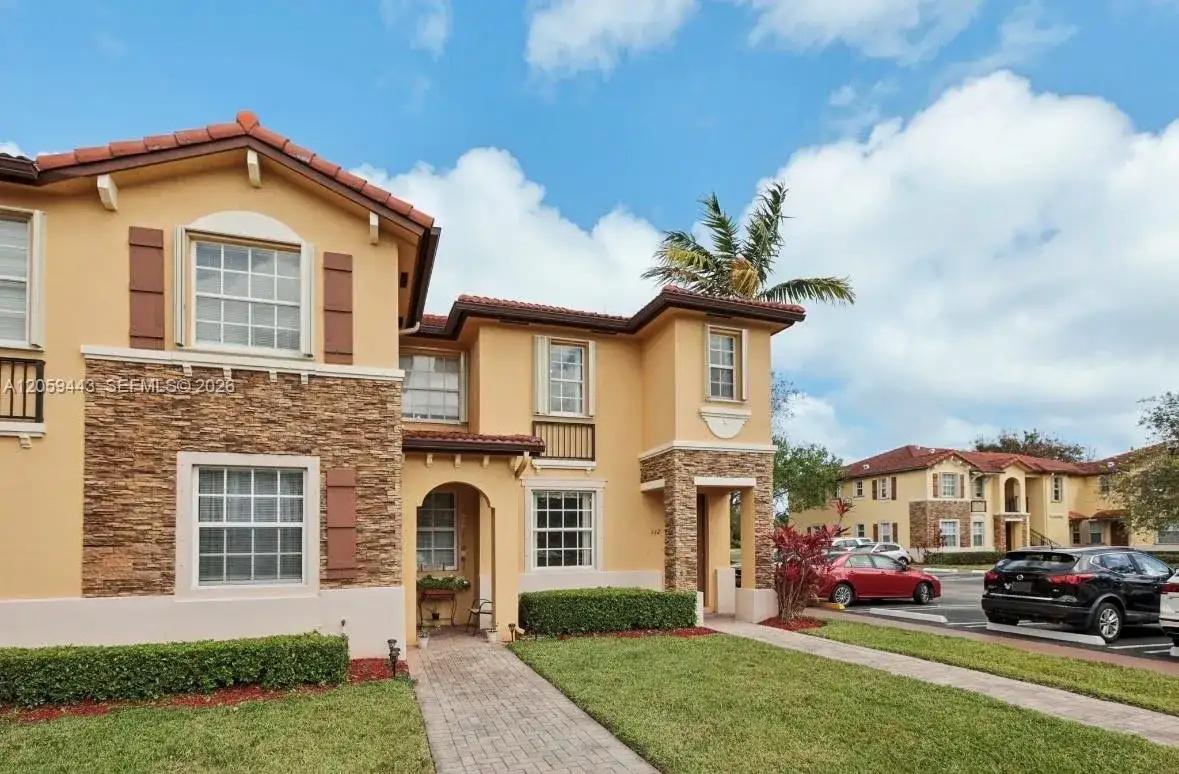1650 NE 33rd Rd # 10, Homestead FL 33033 photo 2