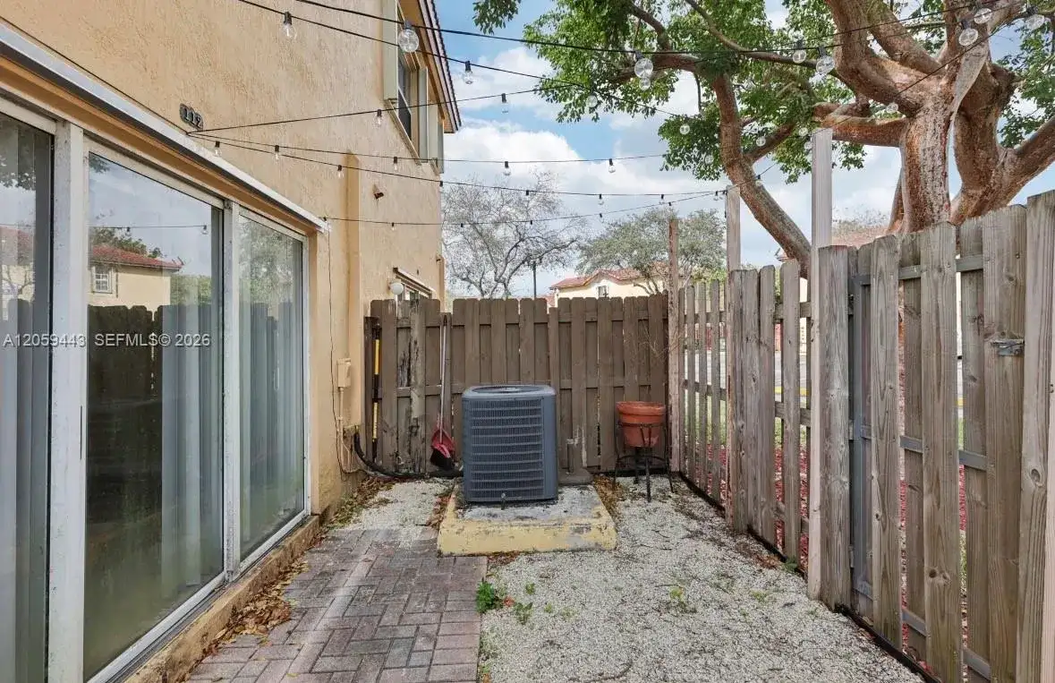 1650 NE 33rd Rd # 10, Homestead FL 33033 photo 3