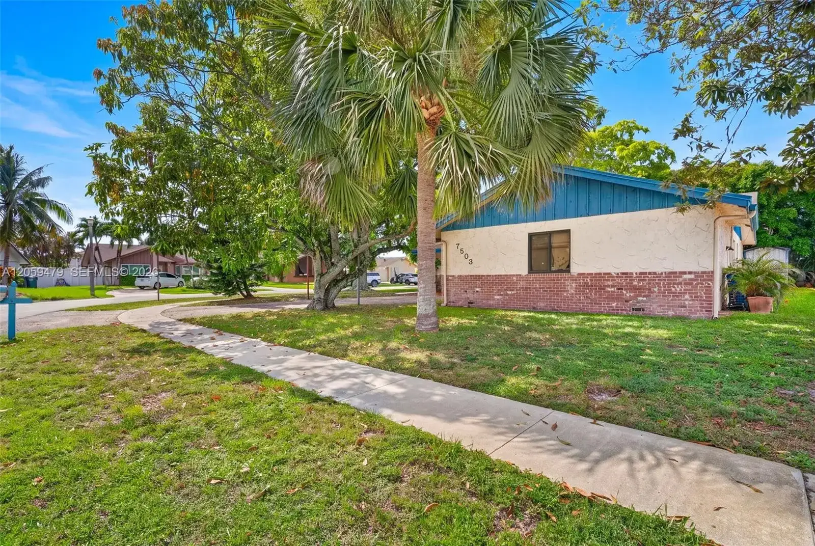 7508 SW 6th Ct, North Lauderdale FL 33068 photo 2