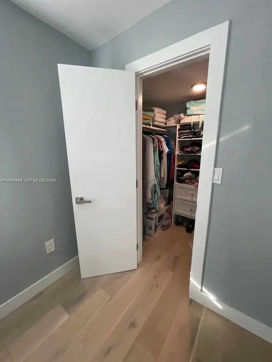 1235 Pennsylvania Ave # 4E, Miami Beach FL 33139 photo 3
