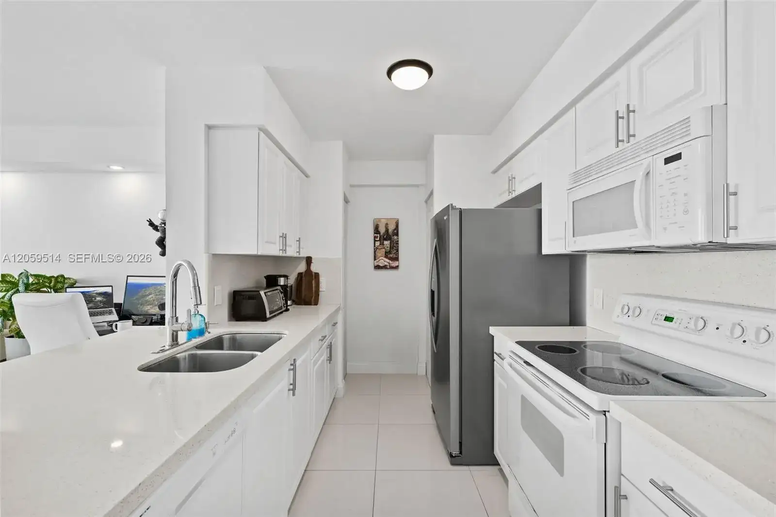 1155 Brickell Bay Dr # 2005, Miami FL 33131 photo 5