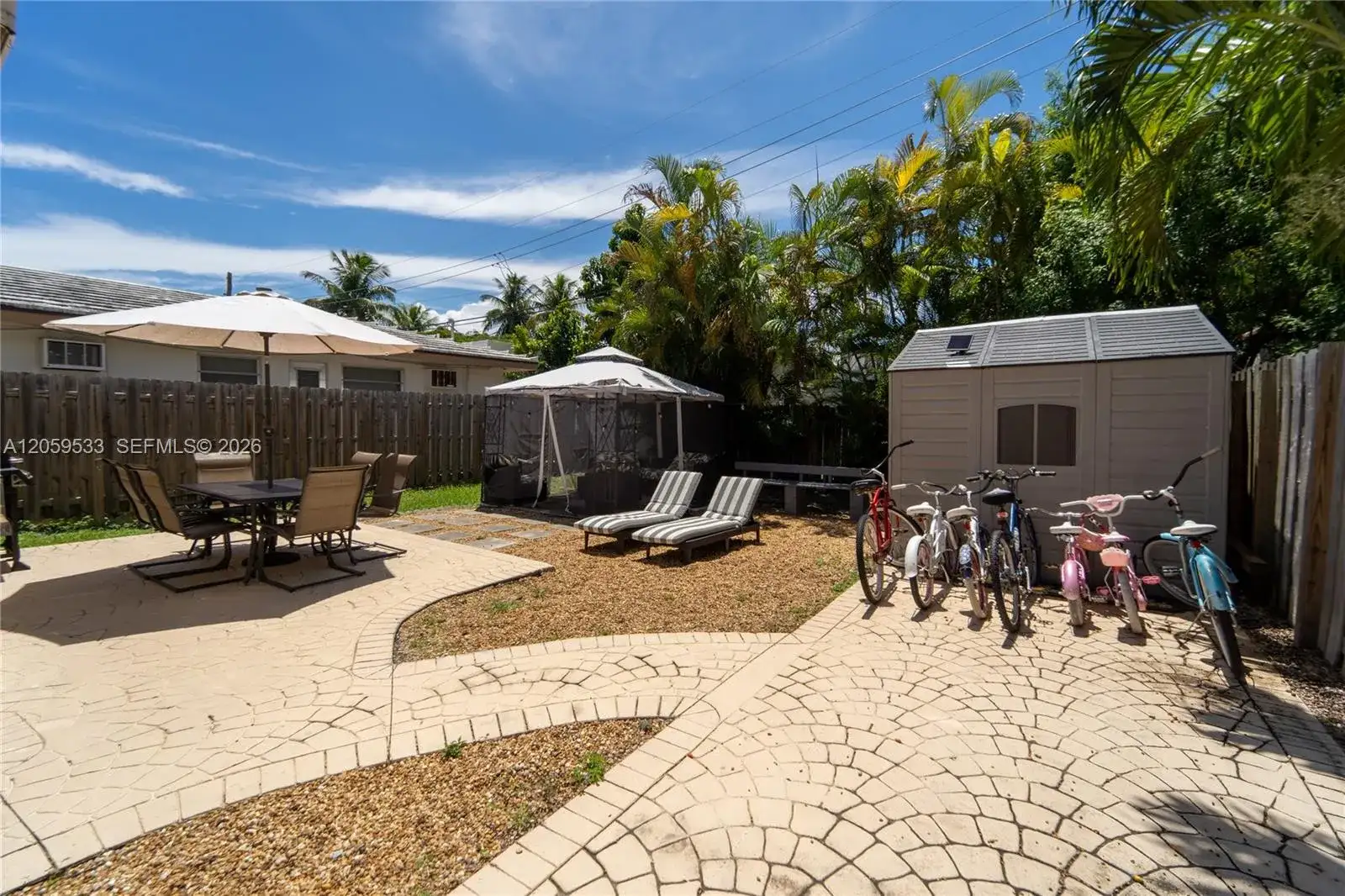 626 NE 4th Ct, Hallandale Beach FL 33009 photo 2