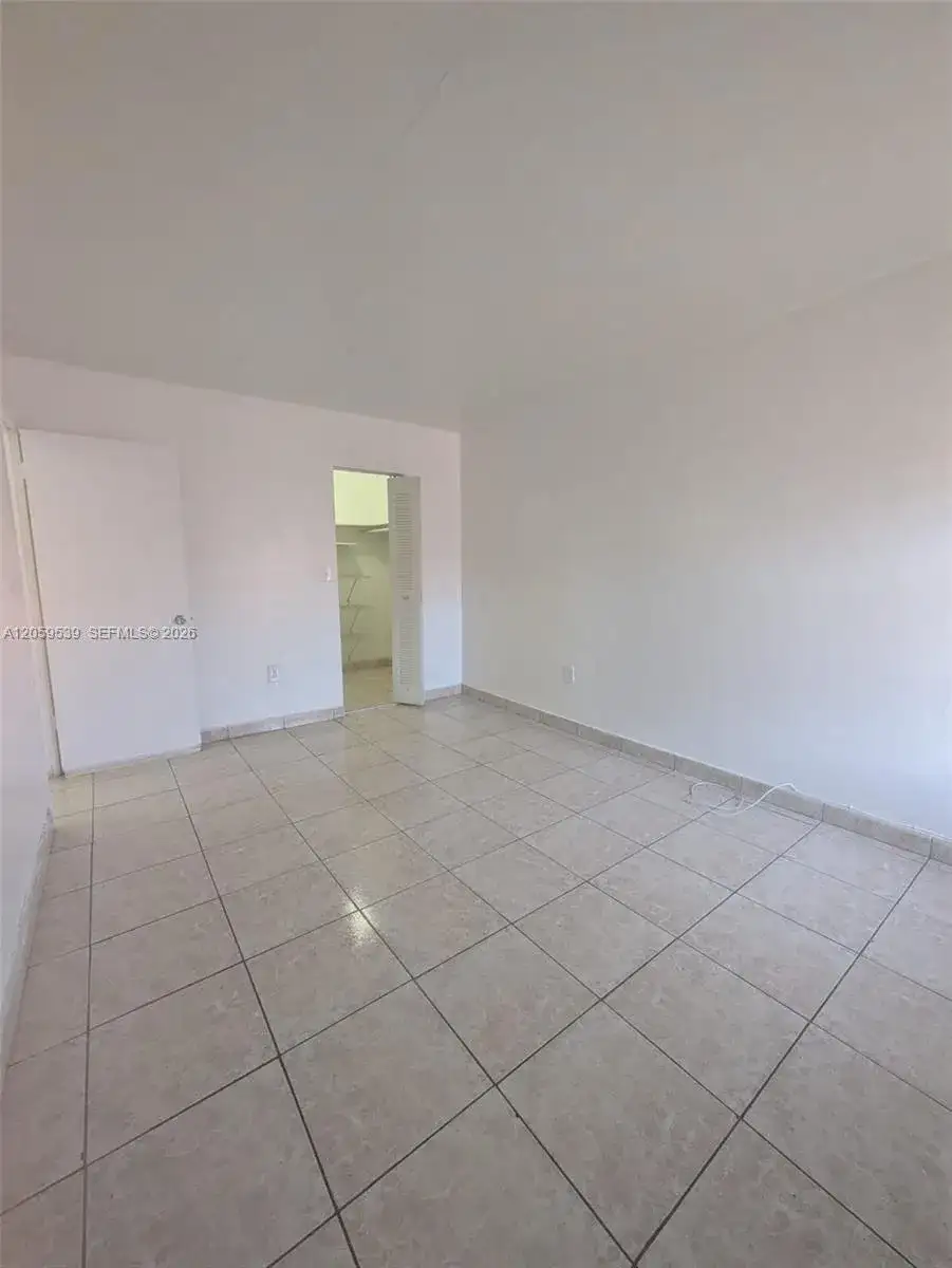 6850 W 14th Ct # A24, Hialeah FL 33014 photo 2