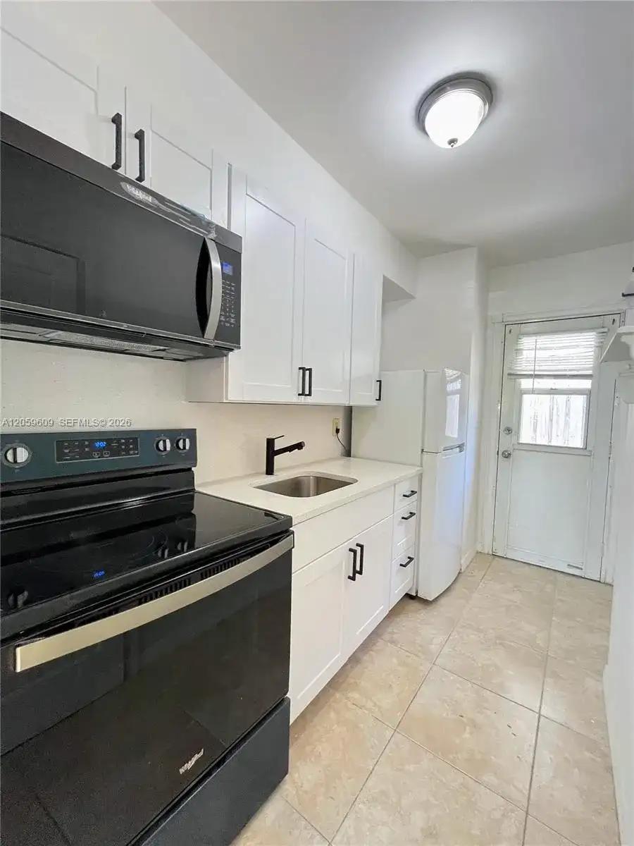 420 NE 14th Ave # 3, Fort Lauderdale FL 33301 photo 3