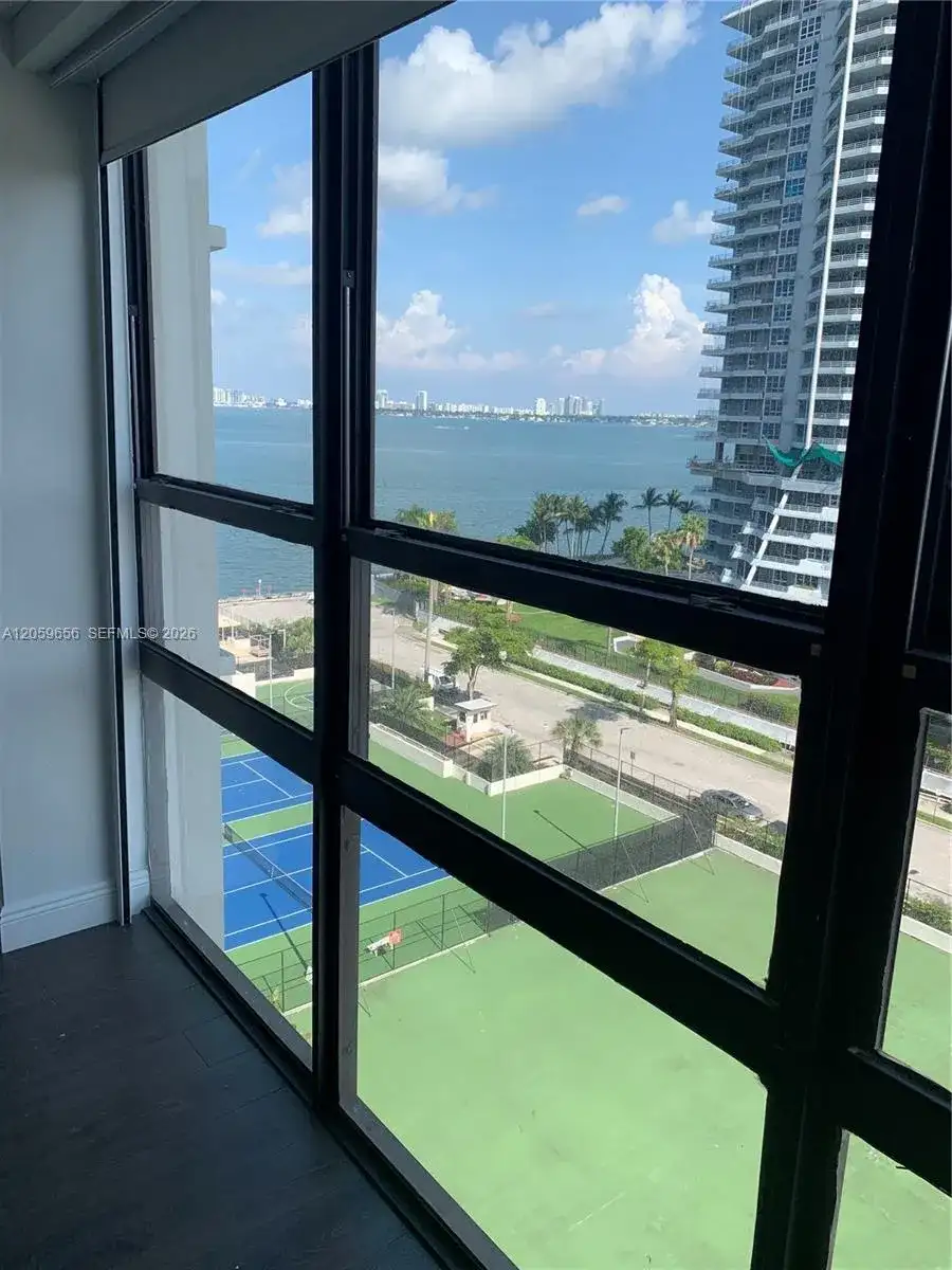 600 NE 36th St # 1017, Miami FL 33137 photo 5