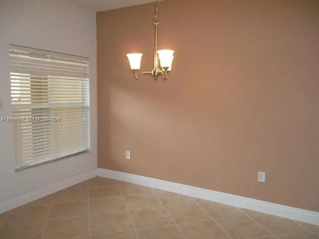 208 Lake Monterey Cir, Boynton Beach FL 33426 photo 4
