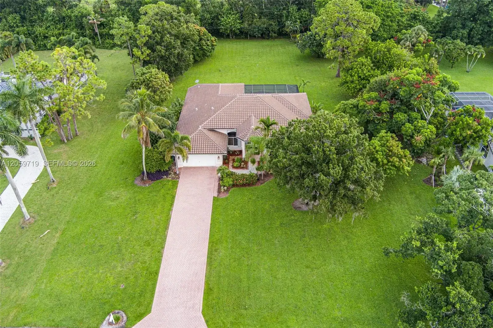 9825 Hindel CT, Boynton Beach FL 33472 photo 2