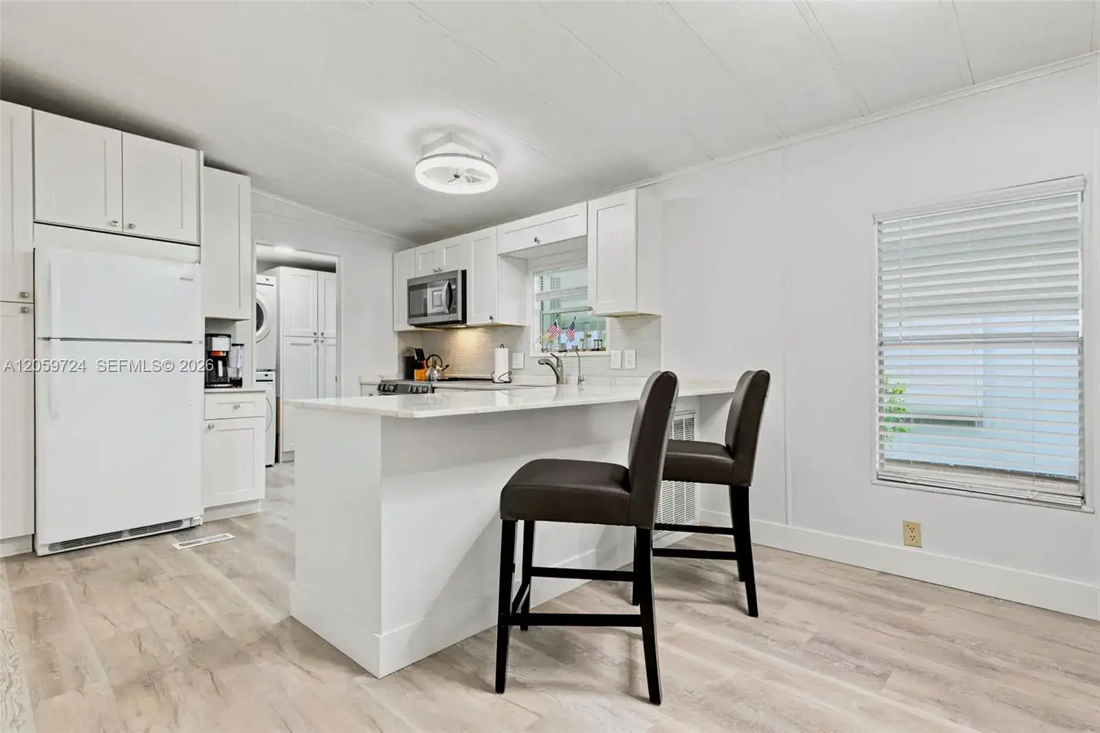 5220 SW 29th Ter, Fort Lauderdale FL 33312 photo 4