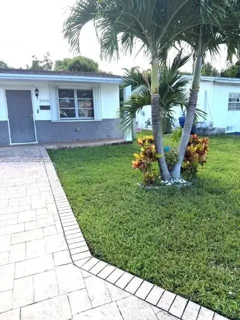 2560 NW 81st Terrace # 2560, Sunrise FL 33322 photo 3