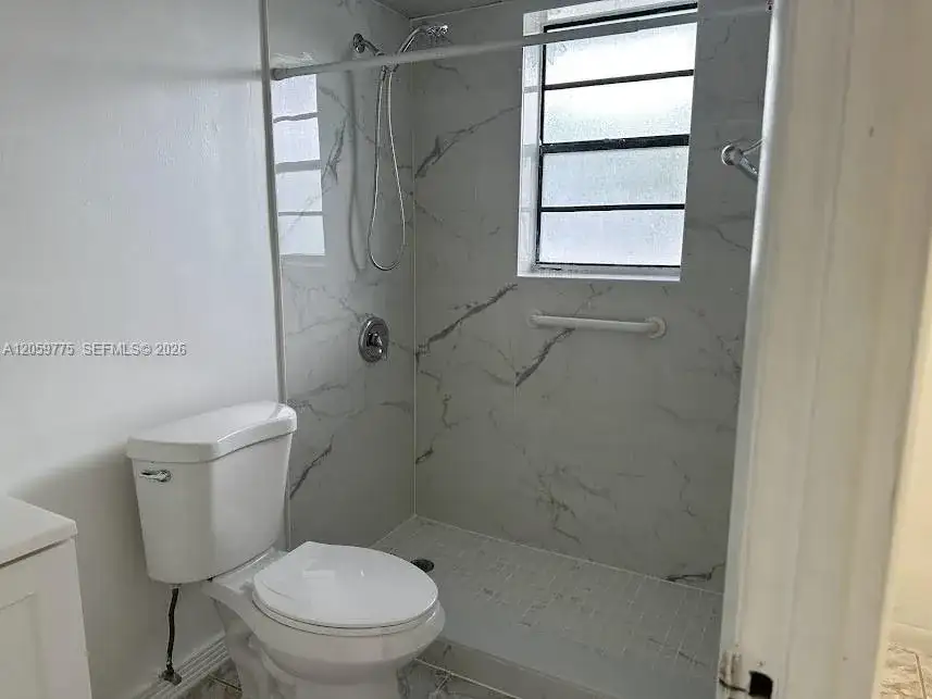 9460 Fontainebleau Blvd # 129, Miami FL 33172 photo 4