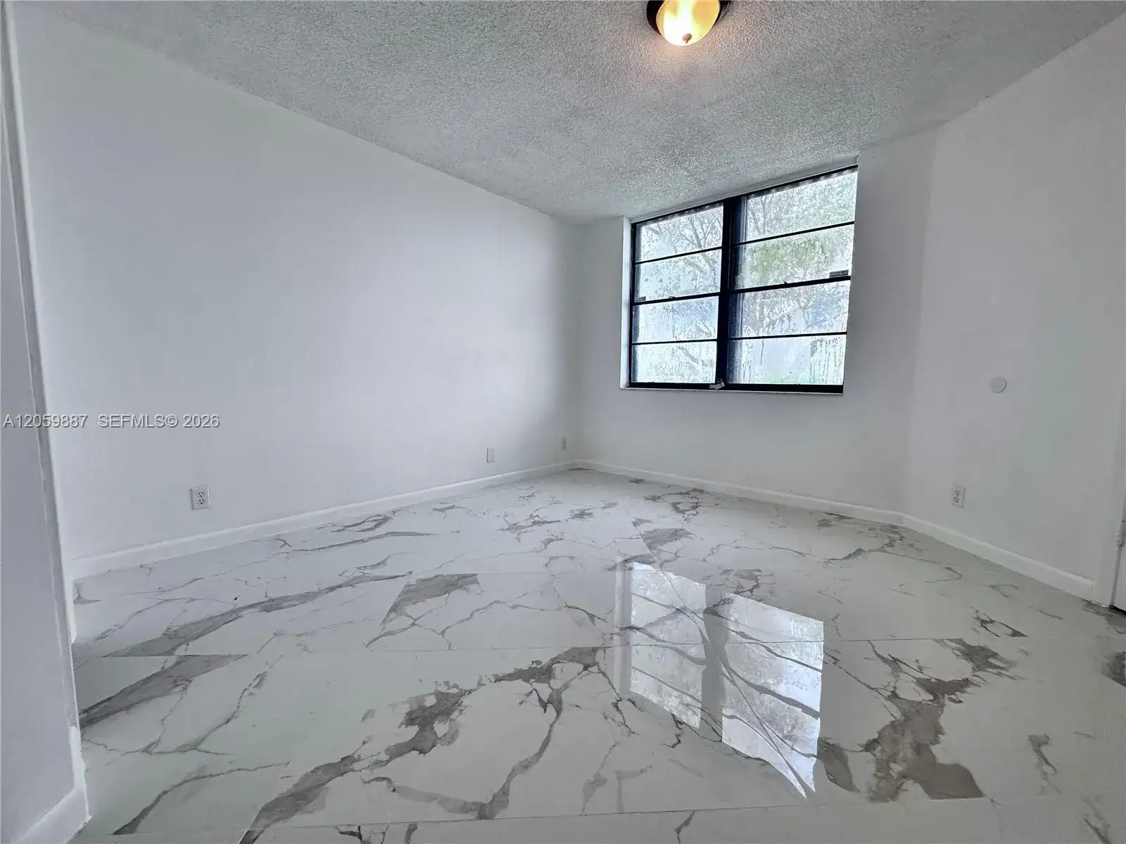 212 Lake Pointe Dr # 107, Oakland Park FL 33309 photo 3