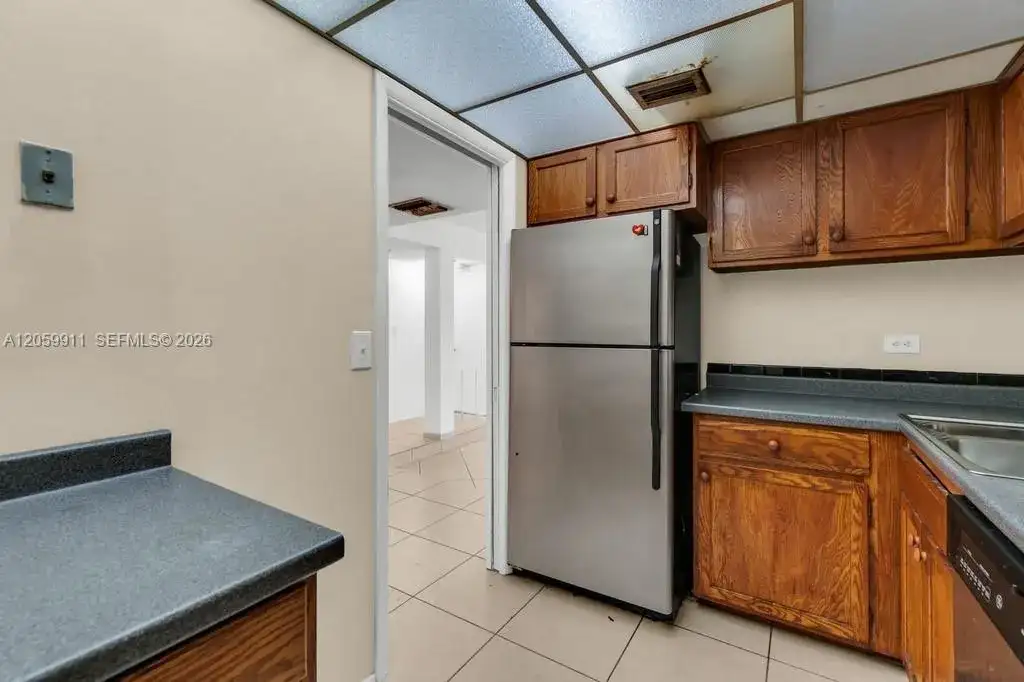 3650 Inverrary Dr # 3A, Lauderhill FL 33319 photo 4