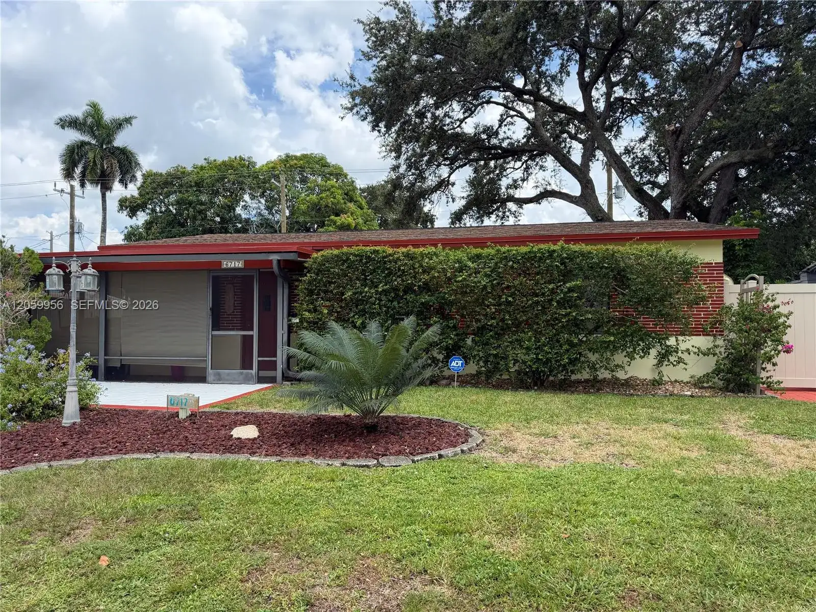 6717 Raleigh St, Hollywood FL 33024 photo 3