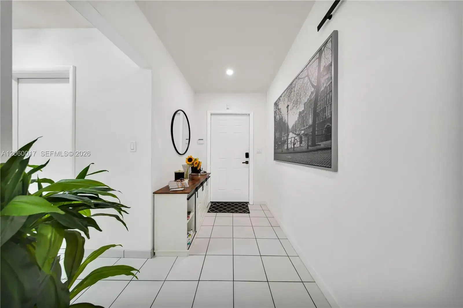 333 NW 60th Ave, Miami FL 33126 photo 2