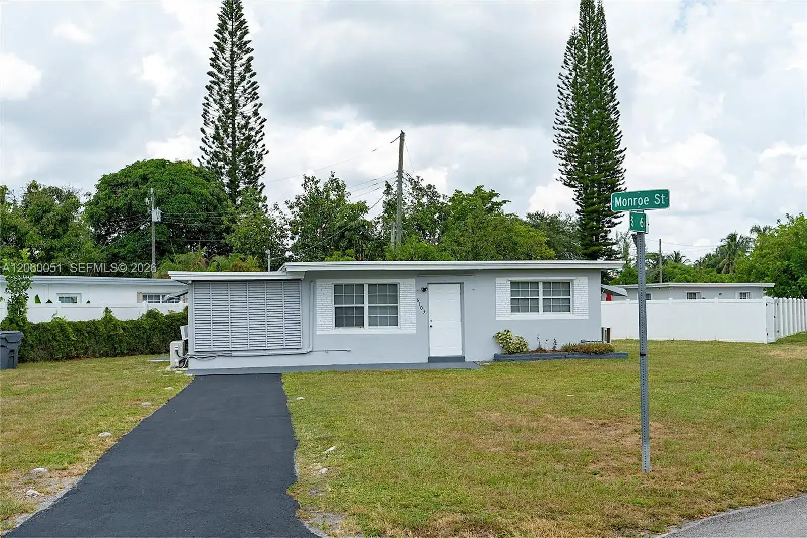 6103 Monroe St, Hollywood FL 33023 photo 3