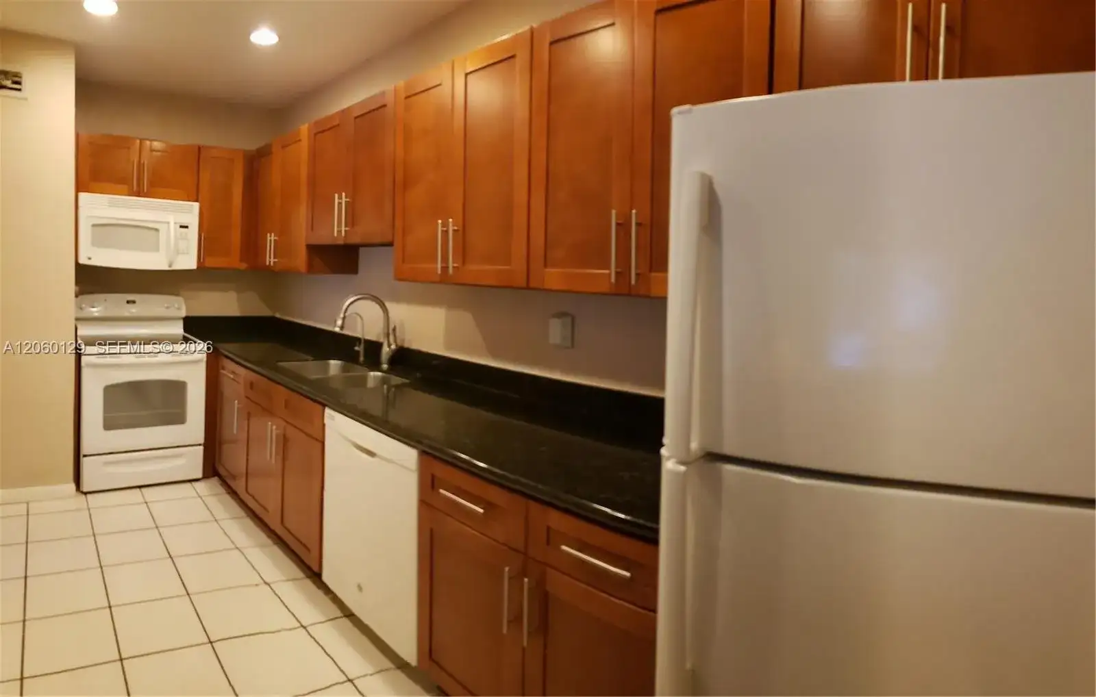 13934 SW 90th Ave, Miami FL 33176 photo 2