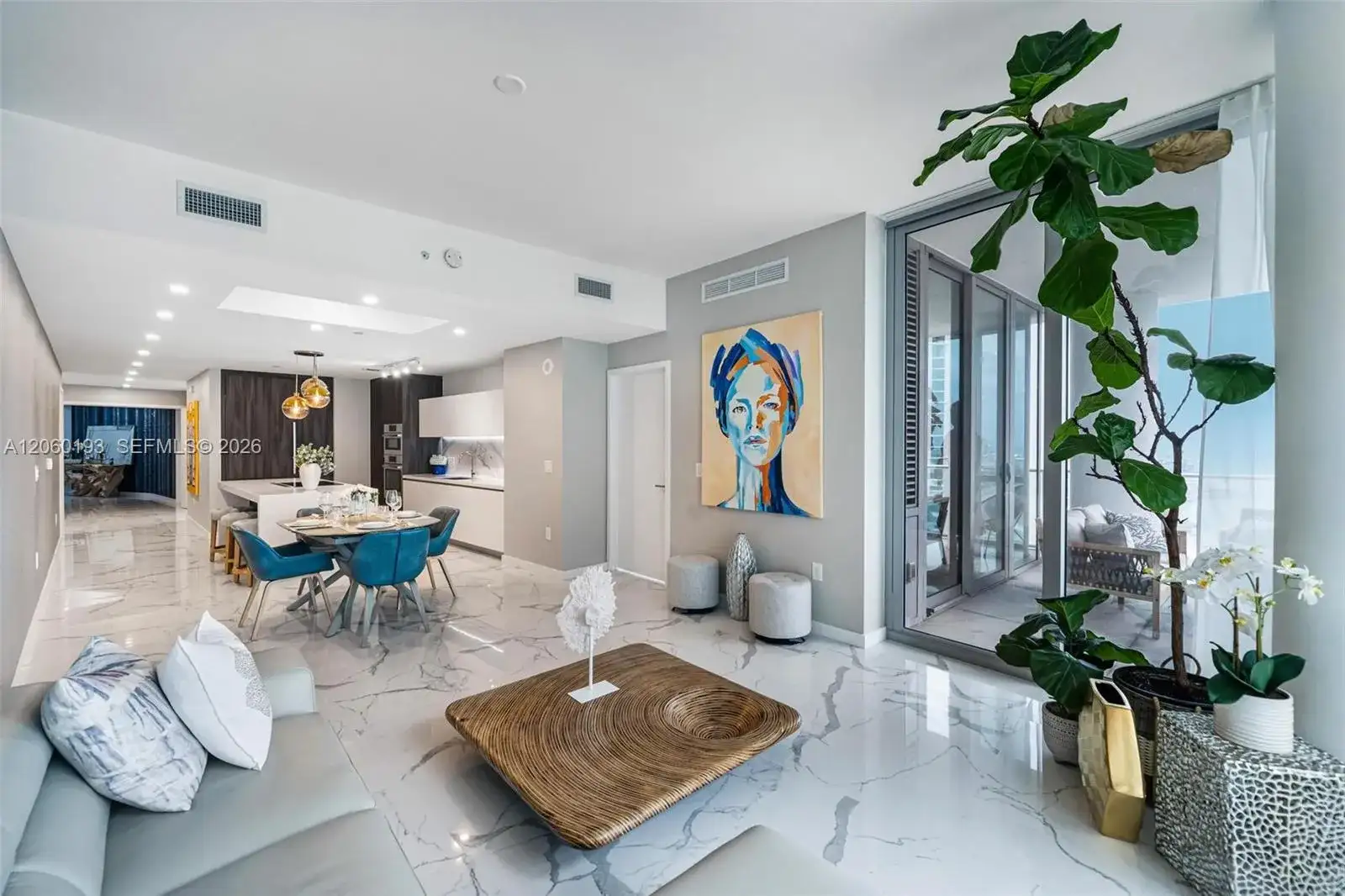 851 NE 1st Ave # 2911, Miami FL 33132 photo 3