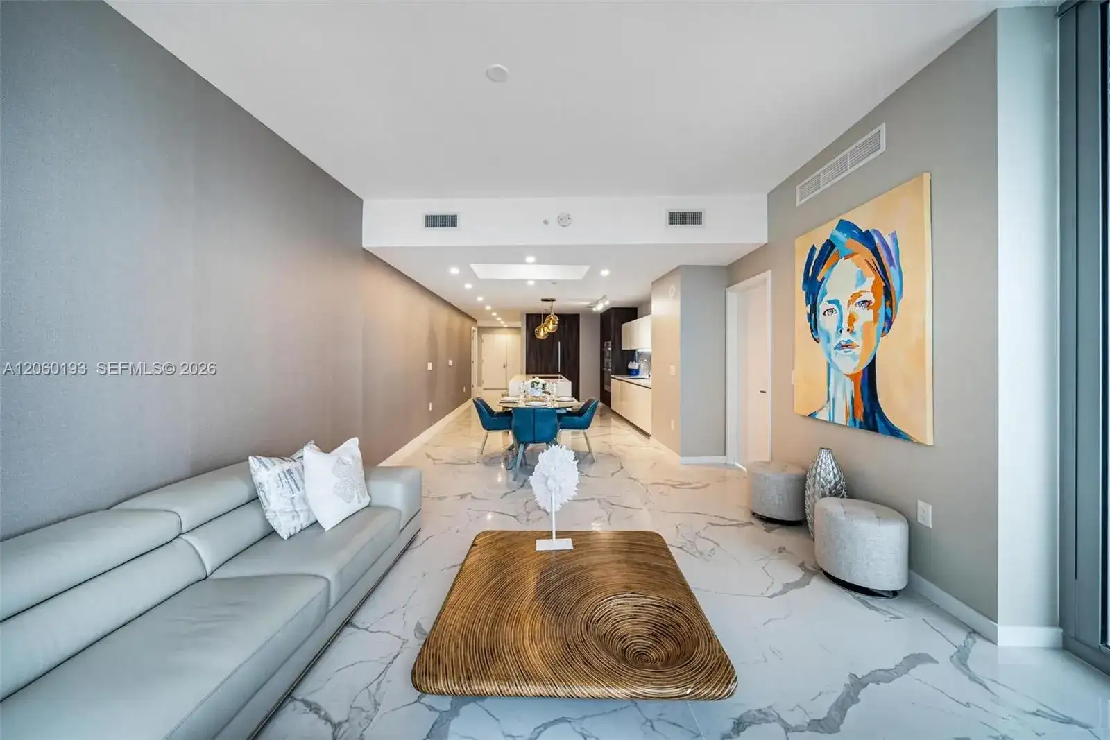 851 NE 1st Ave # 2911, Miami FL 33132 photo 4