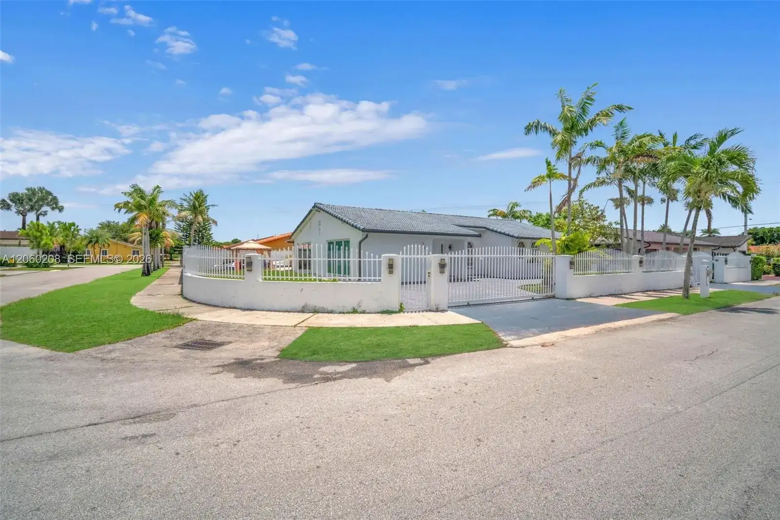 3125 SW 108th Ave, Miami FL 33165 photo 3