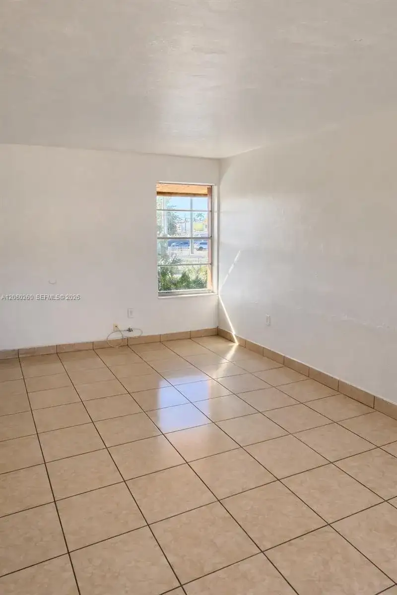 6850 W 14th Ct # A15, Hialeah FL 33014 photo 4