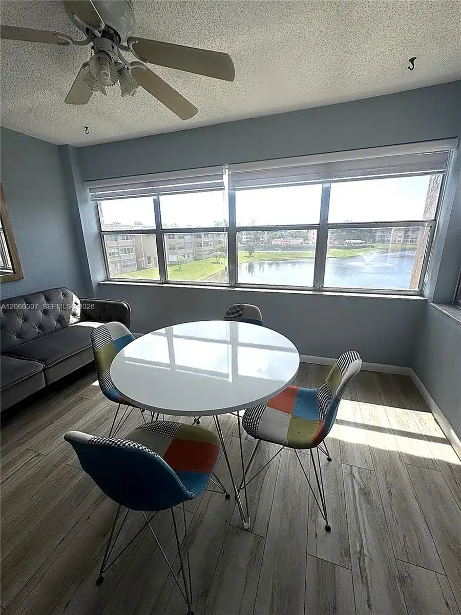 9580 Sunrise Lakes Blvd # 304, Sunrise FL 33322 photo 5