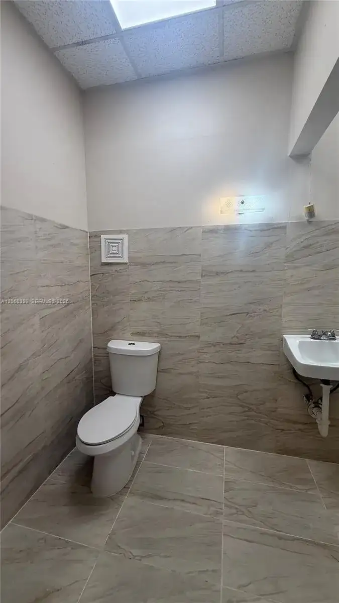 11300 NW 87th Ct # 121, Hialeah Gardens FL 33018 photo 5